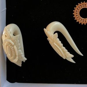 Tawapa Angkor Bone Flower Tapers